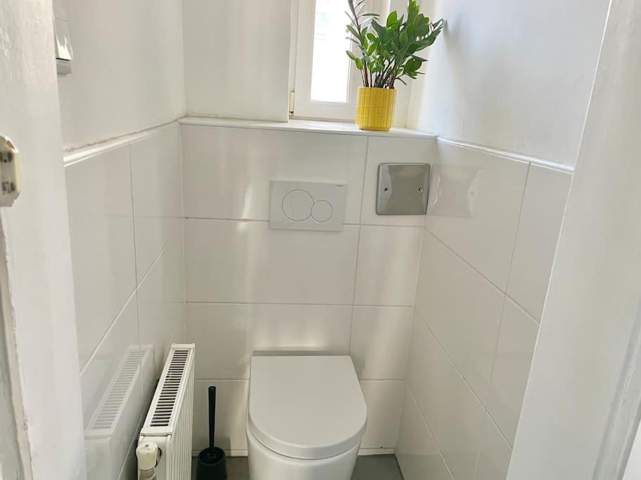 55M2 Stylish Apartment With Netflix - 15 Min To Center Відень Екстер'єр фото